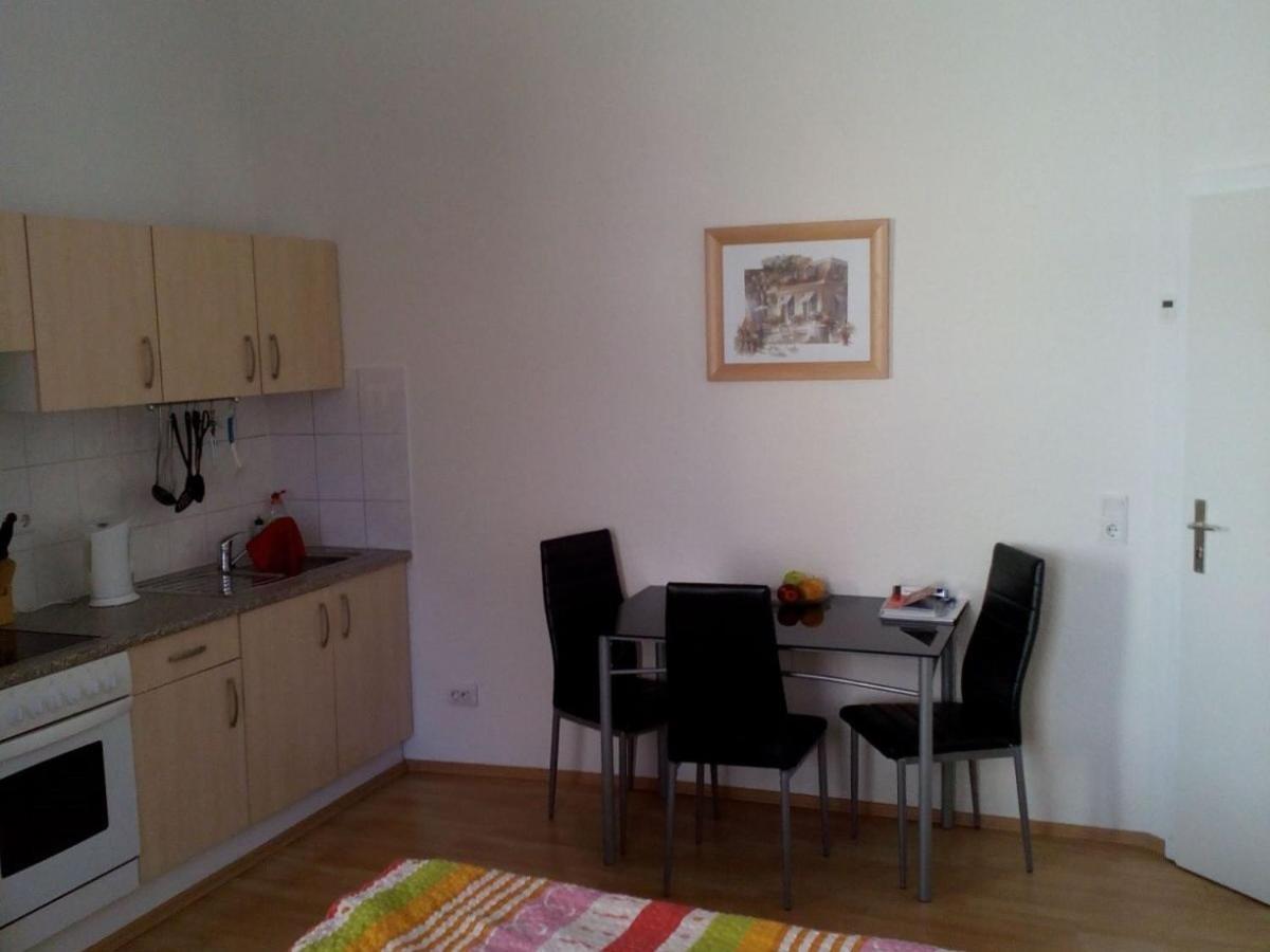 Hostel Im Medizinerviertel Halle  Rum bild