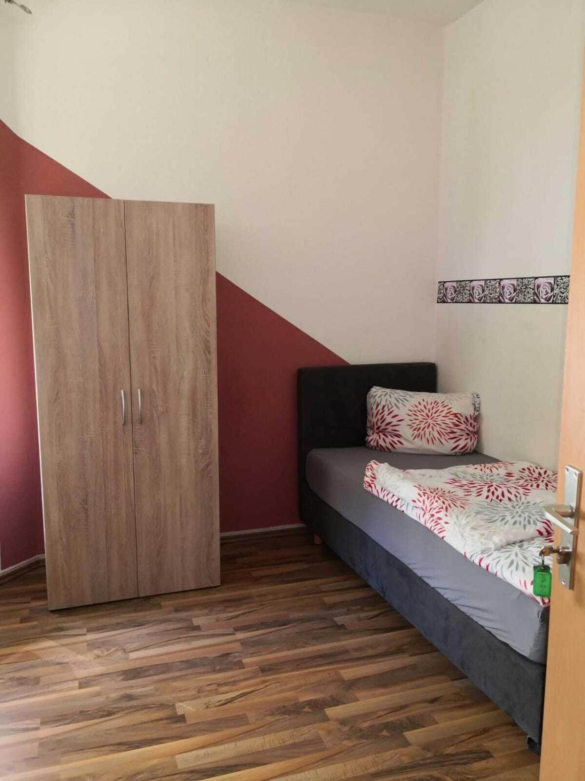 Hostel Im Medizinerviertel Halle  Rum bild